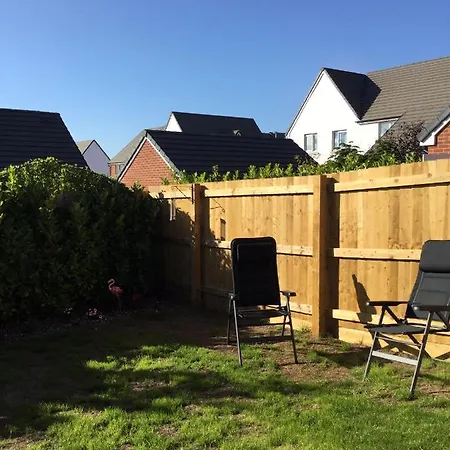 2 Lapwing Drive *